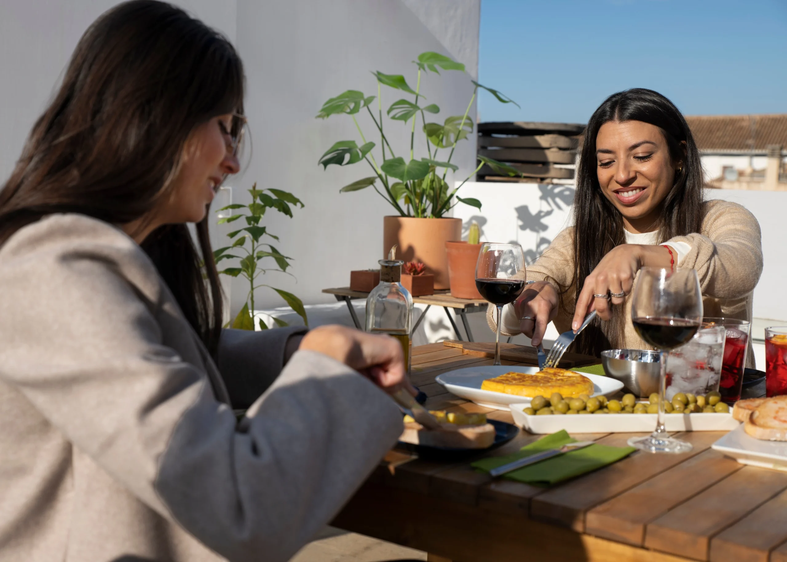 Vegan Travel Tips: How to Pack and Eat Plant-Based on the Go